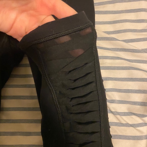 Athleta Salutation Stash 7/8 Tight in Powervita. Womens XXS leggings - Picture 4 of 7